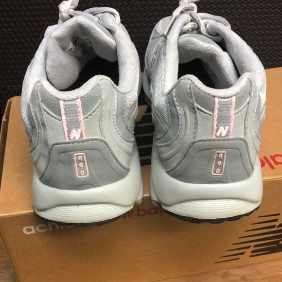 New Balance Light Gray Sneakers - Picture 5 of 7